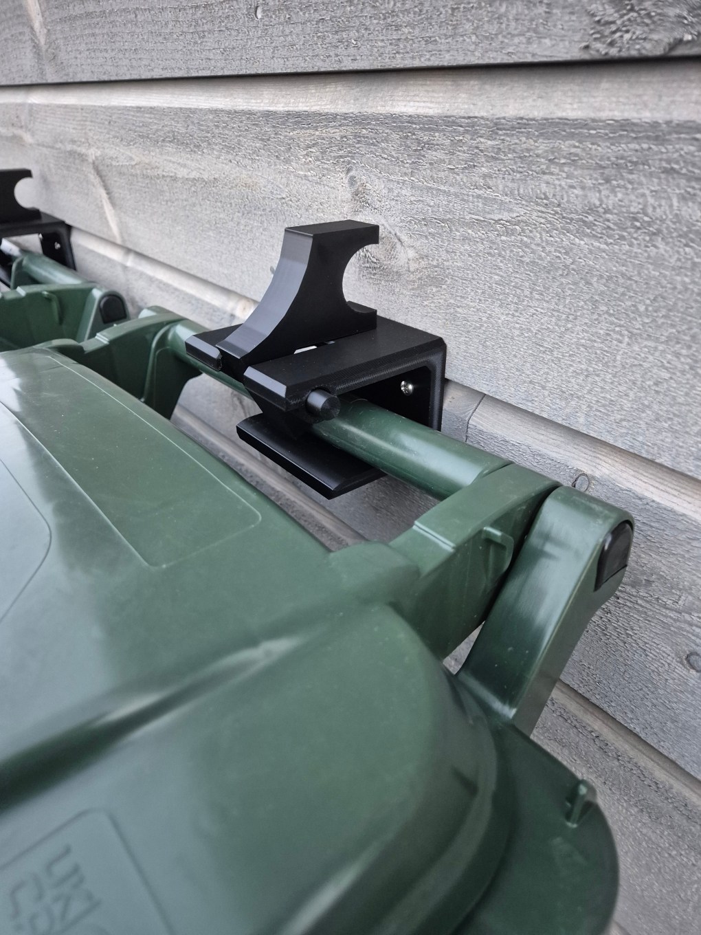 Feste til søppeldunk