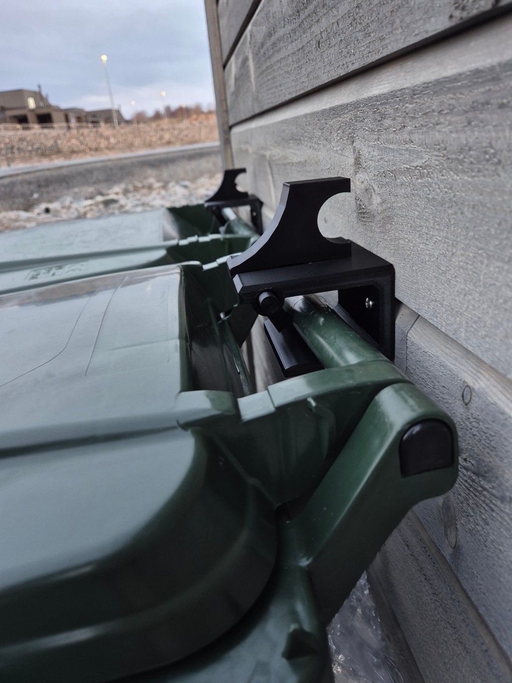 Feste til søppeldunk - Bilde 2